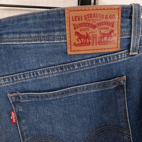 Levi’s Boyfriend Jeans Size W31 X L26 Hypersoft Mid Rise Tapered Leg Medium Wash - Picture 7 of 15